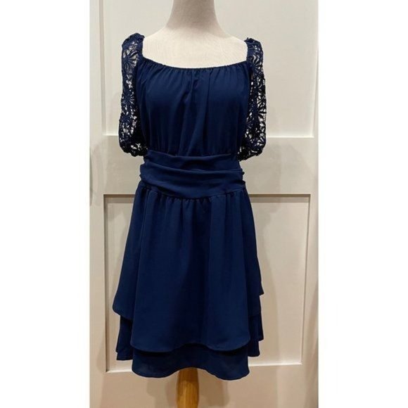 Dresses & Skirts - Tie-back Tiered Hem Square Neck Lace Sleeve Mini Dress - Size XL
